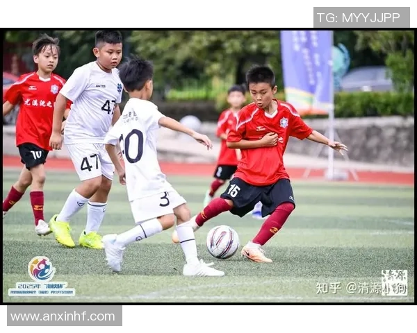 四岁小孩如何在足球场上崭露头角成为未来的足球明星