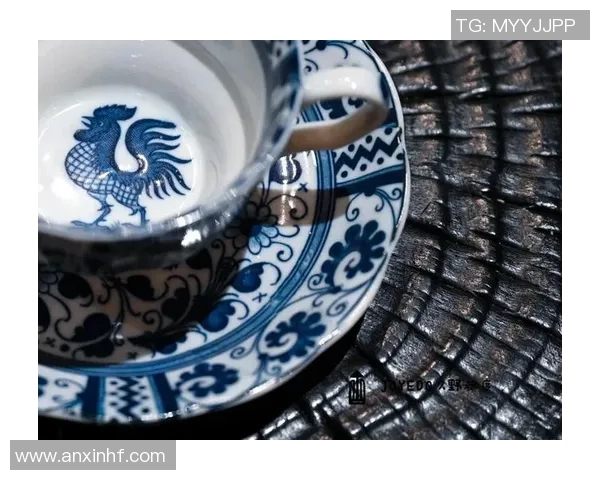 青花瓷足球明星版:传统工艺与现代体育的完美结合之旅 青花瓷足球明星版:传统工艺与现代体育的完美结合之旅