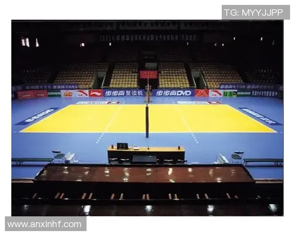 南京网球队积分榜领先以61分稳居邀请赛首位 南京网球队积分榜领先以61分稳居邀请赛首位